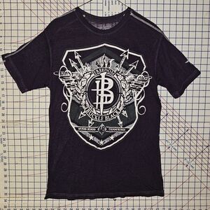 Buckle Black Emblem Tee - Deep Purple